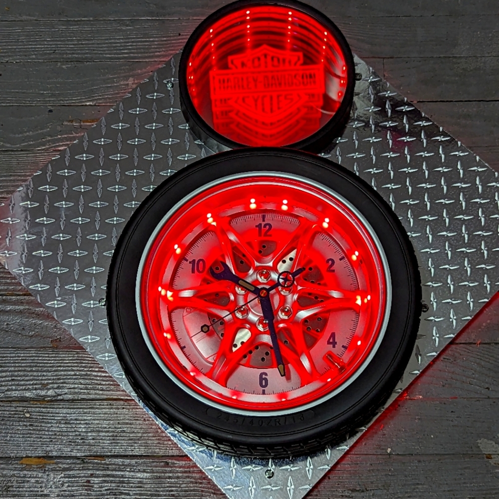 Harley Davidson Sign & Wall Clock Infinity Mirror Tire LED Light Mancave Garage